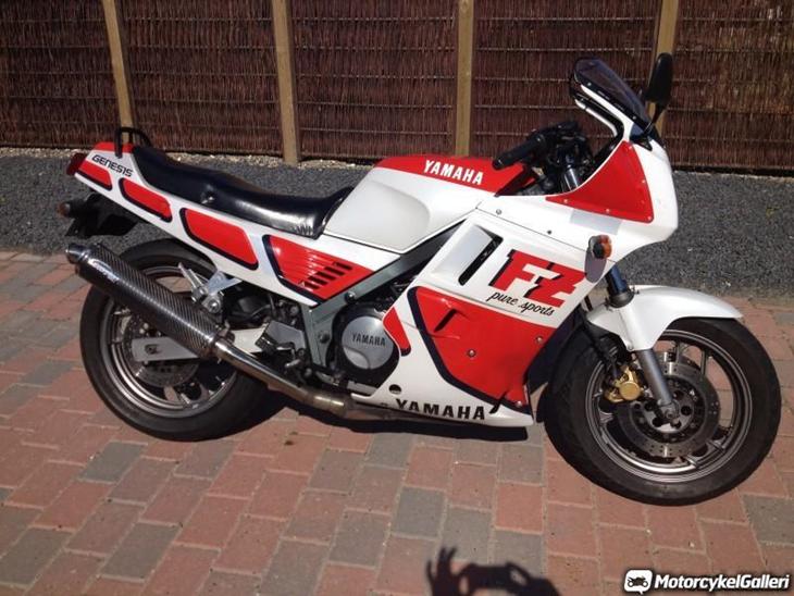 Yamaha FZ 750 Genisis billede 0