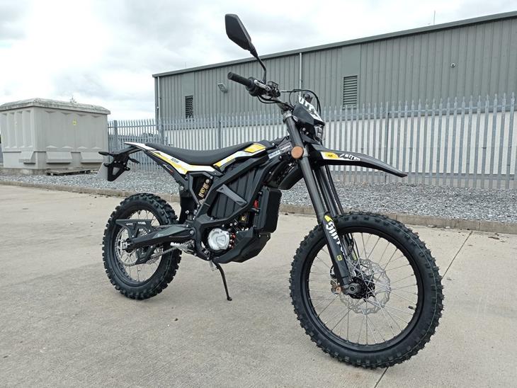 2024 Surron Ultra Bee L1E Road Legal billede 0