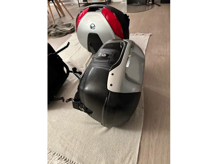 {{currentPhoto.altText}} billede {{currentPhoto.number}}