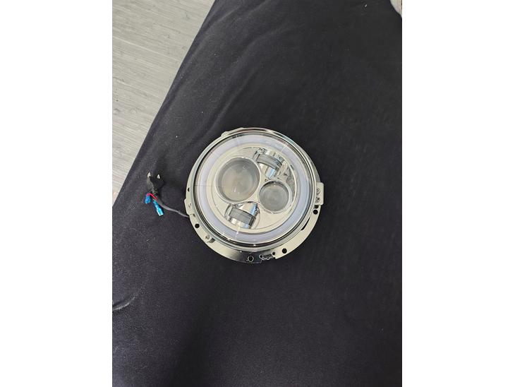 {{currentPhoto.altText}} billede {{currentPhoto.number}}