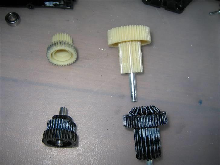 Tl-01 - HBX  Reperation af revnet chassis. billede 18