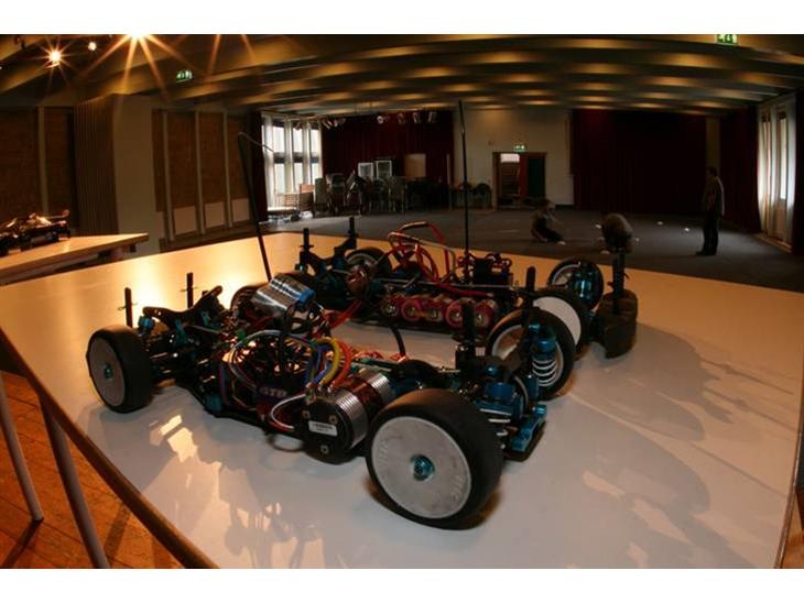 {{currentPhoto.altText}} billede {{currentPhoto.number}}