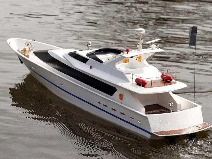 Helsinge gadekær modelbåde. billede 4