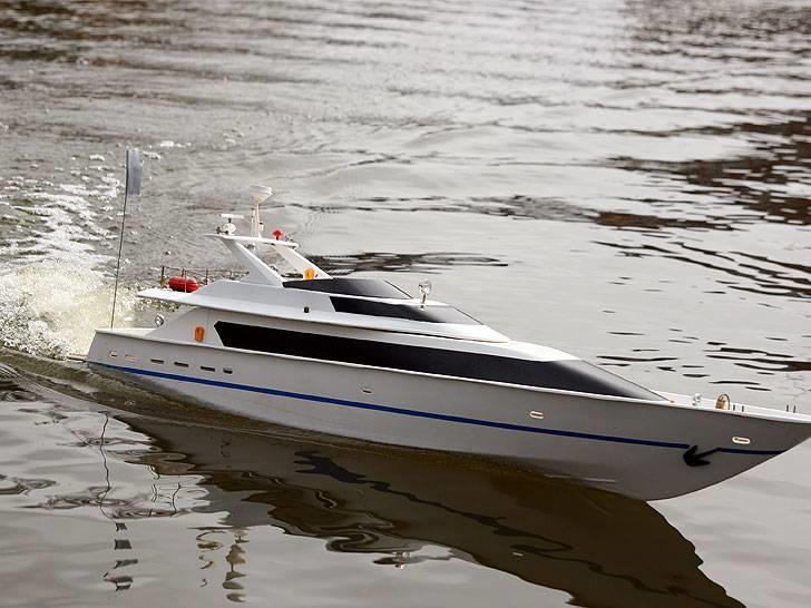 Helsinge gadekær modelbåde. billede 3