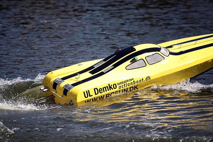 No mercy powerboat action billeder. billede 2