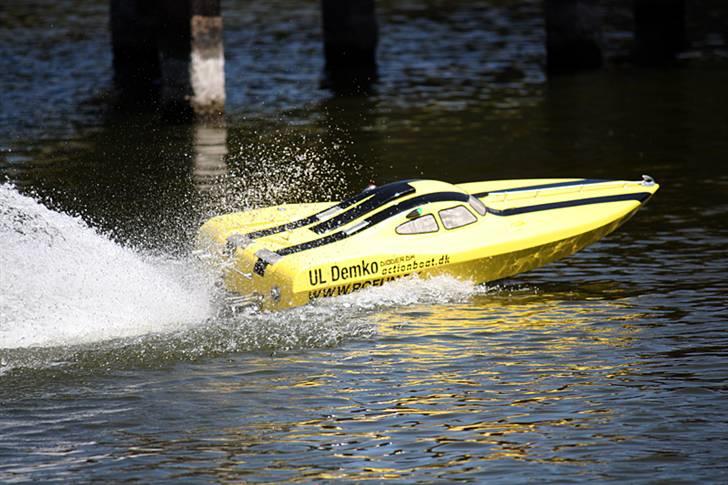 No mercy powerboat action billeder. billede 3