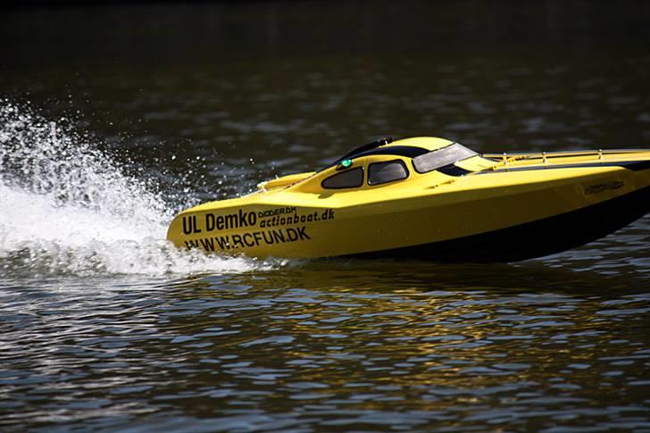 No mercy powerboat action billeder. billede 7