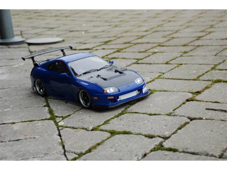 {{currentPhoto.altText}} billede {{currentPhoto.number}}