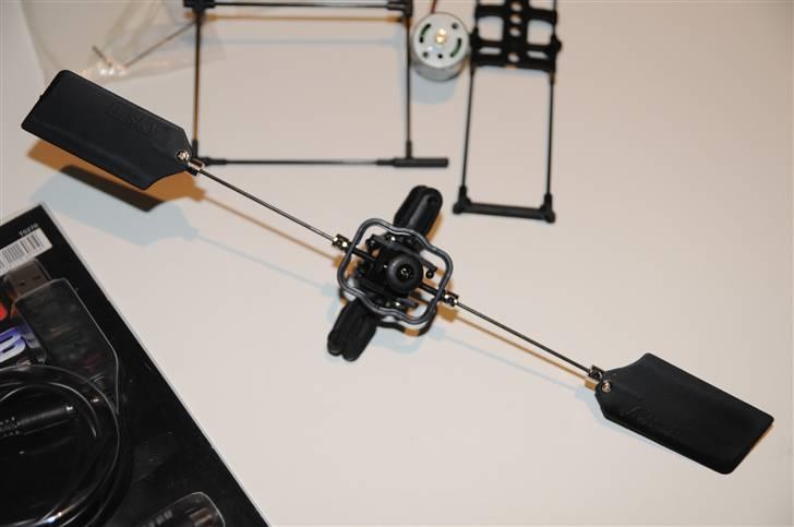 Til salg Helikopter honey bee cp2 billede 1