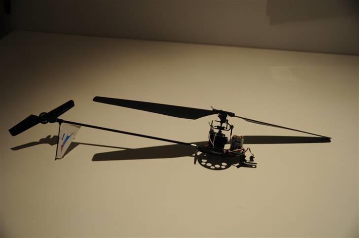 Til salg Helikopter honey bee cp2 billede 11