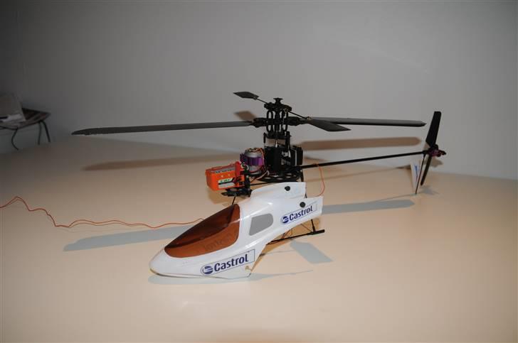 Til salg Helikopter honey bee cp2 billede 14