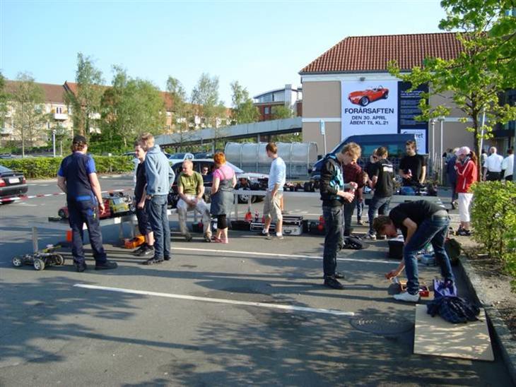 {{currentPhoto.altText}} billede {{currentPhoto.number}}