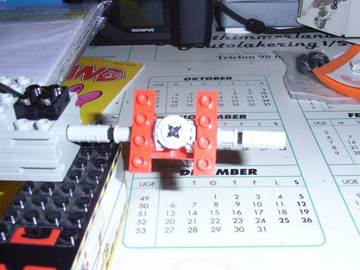 Lego truck - Dette i ser her er en slags gearkasse men den forbinder bare de 2 motore billede 0