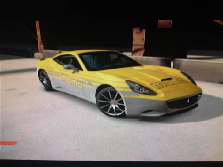 Mine Forza Motorsport 3 biler - Min fede Ferrari med MOMO lakering og fælge billede 2