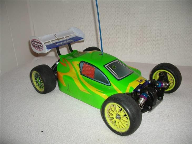 {{currentPhoto.altText}} billede {{currentPhoto.number}}