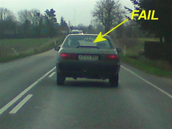 Sjove Billeder  - Thansen minispoiler med bremselys ? FAIL billede 1