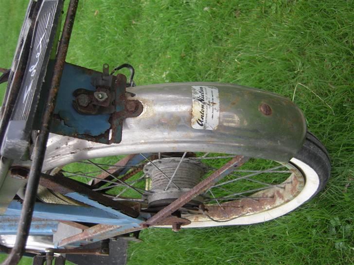 Velo solex projekt - Ingen rust på skærmen kun lidt rustvand ligger oven på billede 15