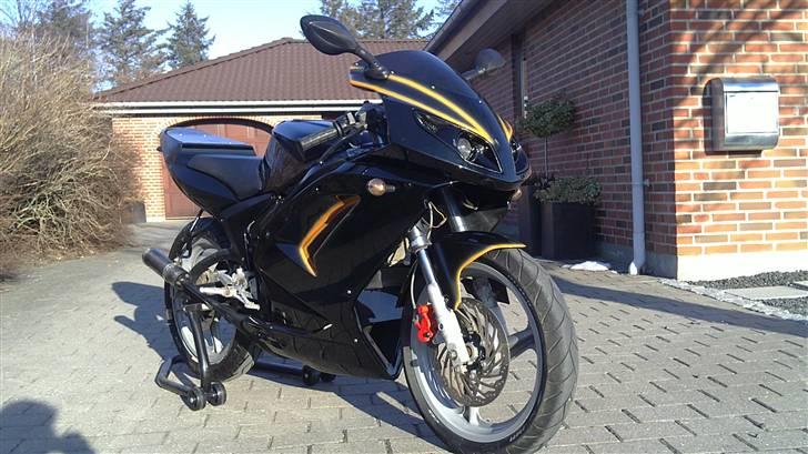 Min knallert efter maling og renovering  billede 11