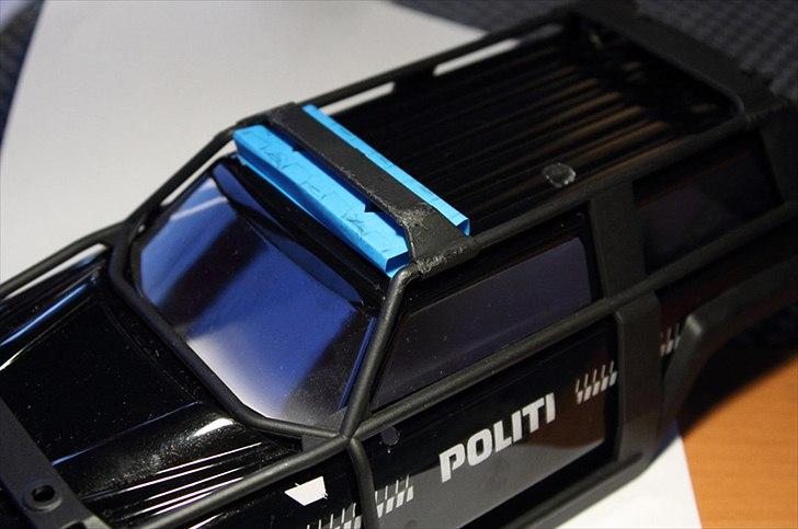 LED flash bar til politi bilen - Jeg begyndte at lave pap skabelon for at få overblik af størrelse og pladsen. billede 3