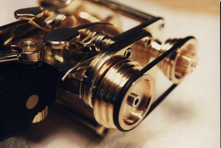 Min anden hobby 1. Læder værktøj  - Den ene del af gearkassen er remtræks gearing med 5 gear, hvor man bare flytter remmen alt efter hvor hurtigt man vil ha´ kniven til at trække sig ind. billede 40