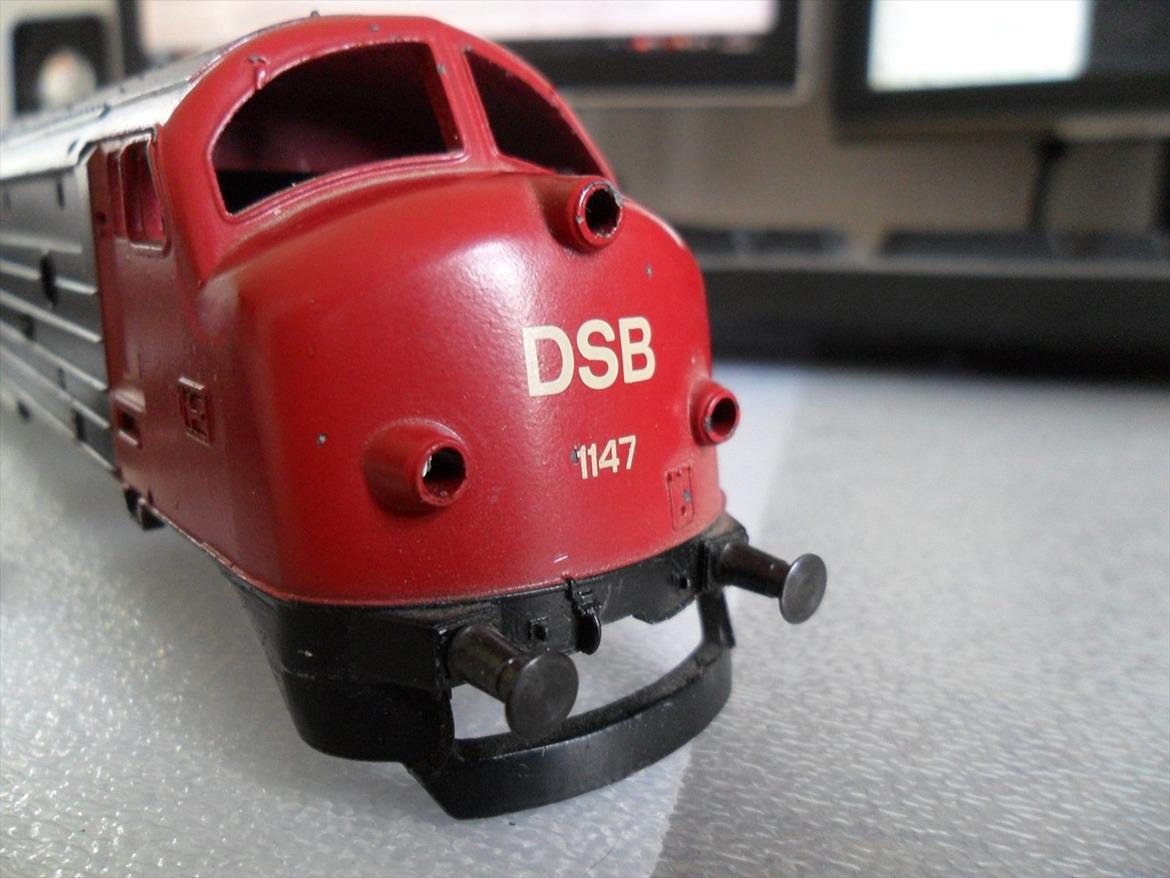 Gammel Marklin My 1147 får nyt liv  - Adskilt inden forsendelse til www.EMP-Model.dk
Det er Erling som skal står for Omlakering af lokomativet, Påsætning af Plove og Rangerplatforme samt lysskifte - Digitaliseringen kommer jeg selv til at stå for billede 5