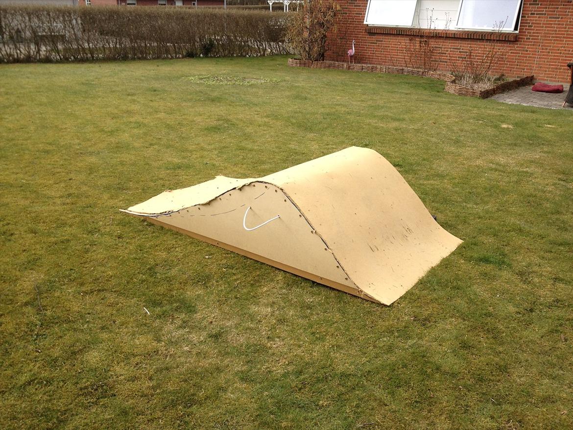 Byg en rampe - Måtte erkende, at første version var for stejl, så derfor har jeg nu ændret den lidt.... billede 1