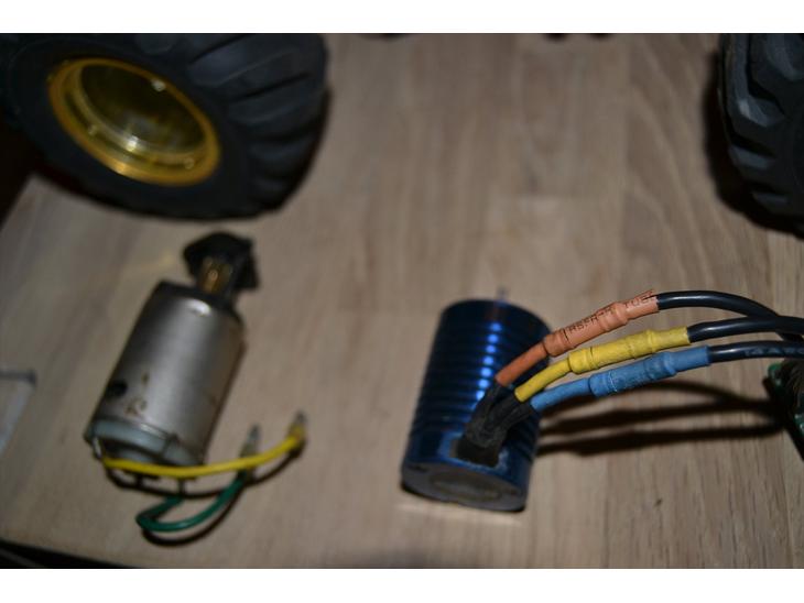 {{currentPhoto.altText}} billede {{currentPhoto.number}}