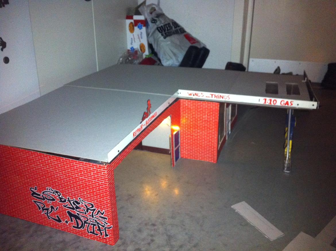 Esbjerg Rc Drift tankstation / værksted billede 50