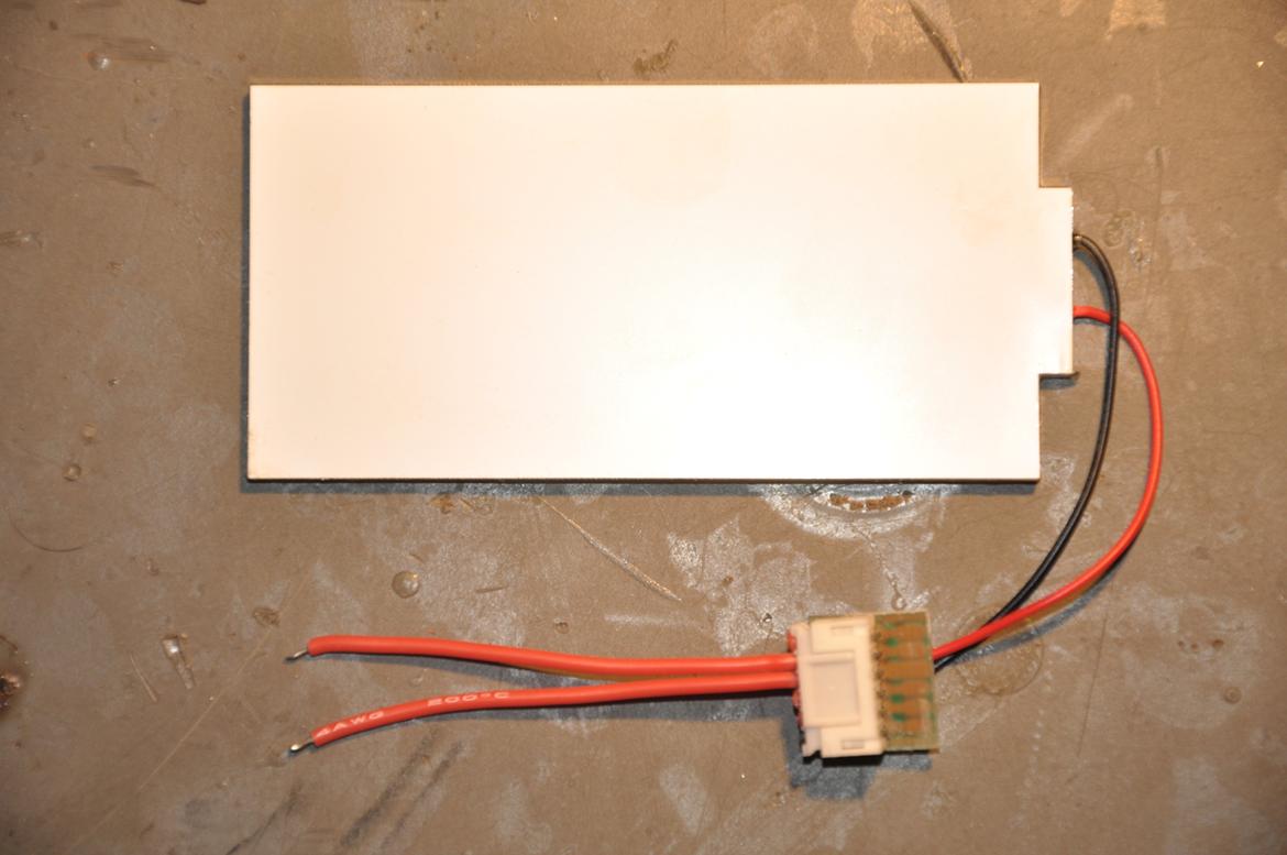 Spektrum DX6i med backlight - Den øverste røde ledning er V+ den anden er stel. billede 6