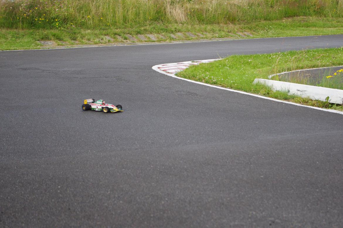 Formel 1 og FunnyRacing 30/6 HRCR Claus Ryeskov kører med TAMIYA billede 72