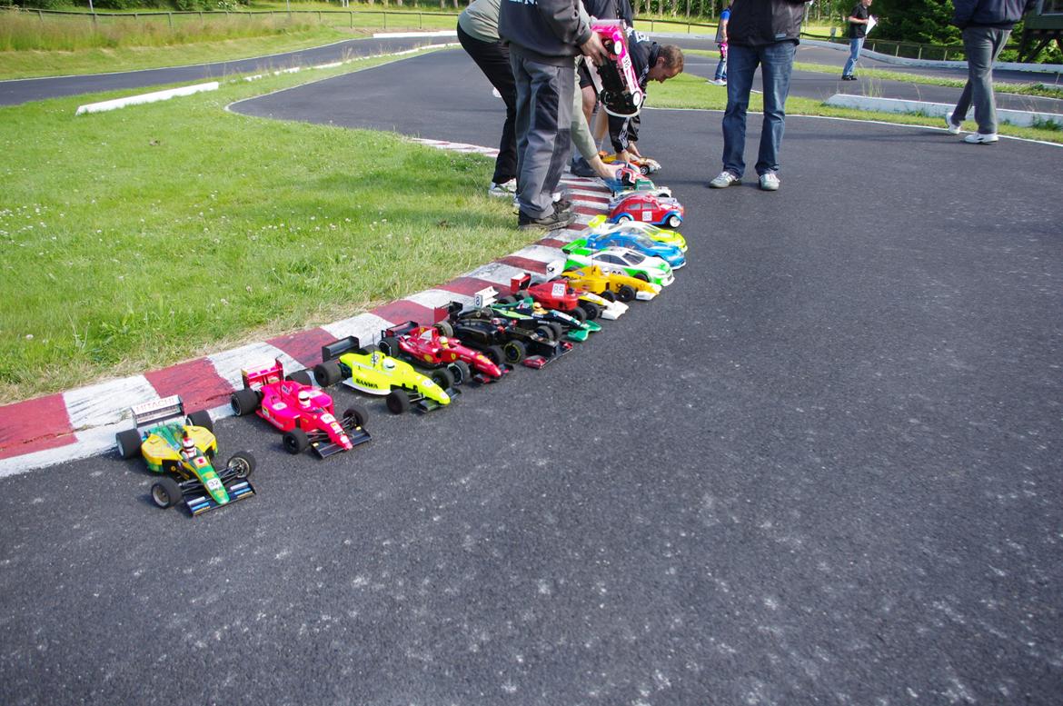 Formel 1 og FunnyRacing 30/6 HRCR Claus Ryeskov kører med TAMIYA billede 76