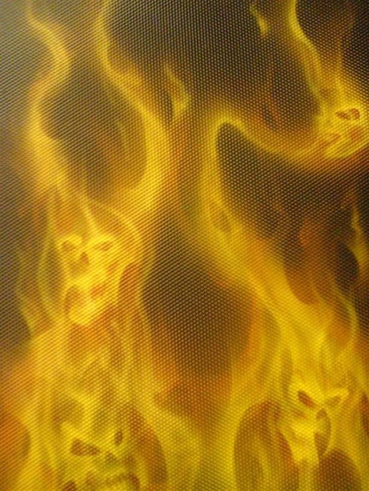 Div Airbrush - Bagsiden af en kuffert billede 8