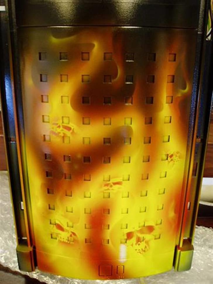 Div Airbrush - Pc front med SKULLS'N FIRE billede 3