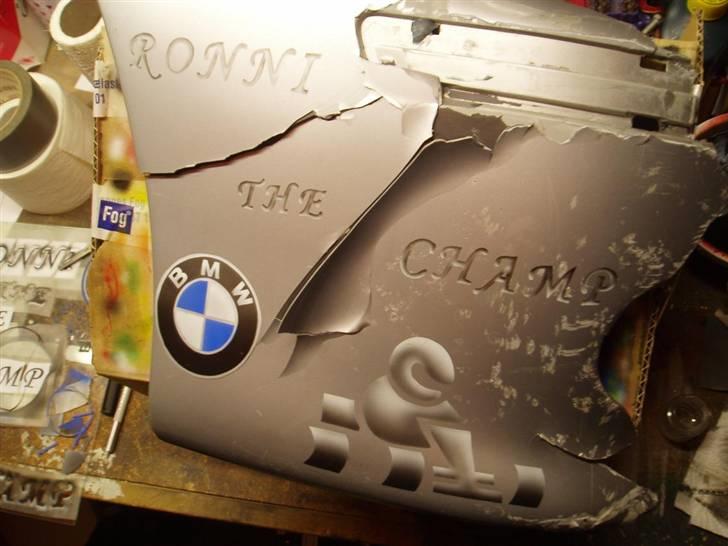 Div Airbrush - Kofangerhjørne til en bmw billede 19