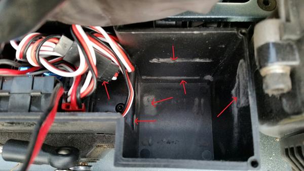 Fastgørelse af batteri