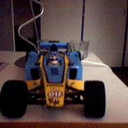 Bil Renault F1 Carisma