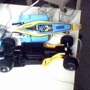 Bil Renault F1 Carisma
