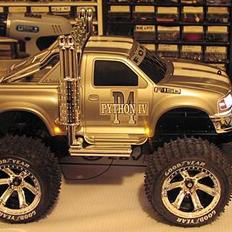 Bil Nikko Ford Python