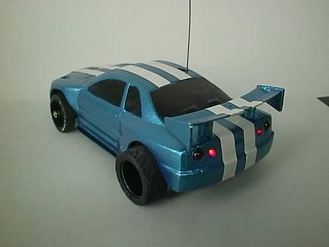 Bil RaceTin Skyline GT-R R34 - Her kan man lige se de inderste baglygter, mangler stadig lige at koble de store 5 mm til! billede 4