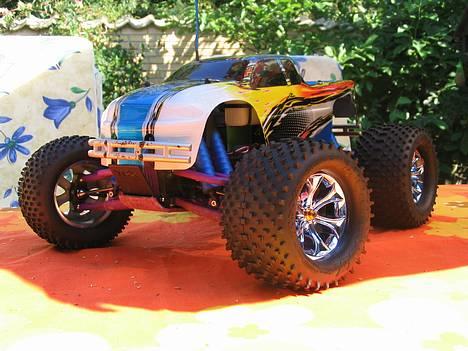Truck Traxxas T-Maxx 2.5 - T-MAXX med mange upgrades billede 1