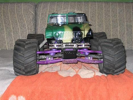 Truck Traxxas T-Maxx 2.5 - Forfra billede 5