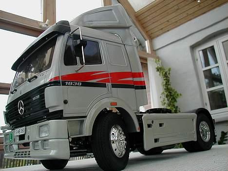 Lastbiler Tamiya - Mercedes Benz billede 2