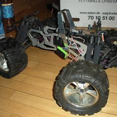 Off-Roader HPI Savage 25 (nu 27)