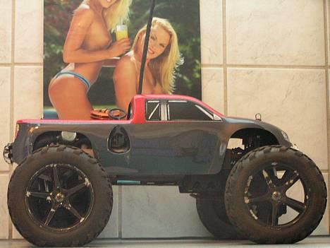 Truck traxxas revo billede 1