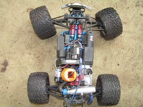 Truck traxxas revo billede 6