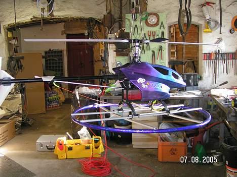 Helikopter Kyosho Caliber 30 Solgt billede 1