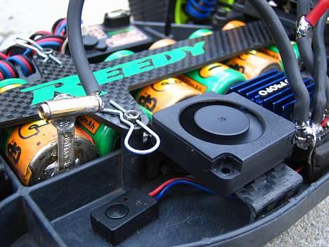 Buggy Team Associated B4 FT billede 4