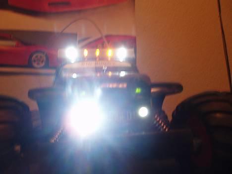Buggy Blitzer Beetle SOLGT - Tamiya Blitzer Beetle med lys på. jeg har taget den store lys bar af taget igen! billede 1