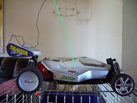 Buggy  tamiya dirt thrasher ds  - Sådan ser så ud nu!!!!!!! har brugt 1200 kr på nyt udstyr aahhh billede 8