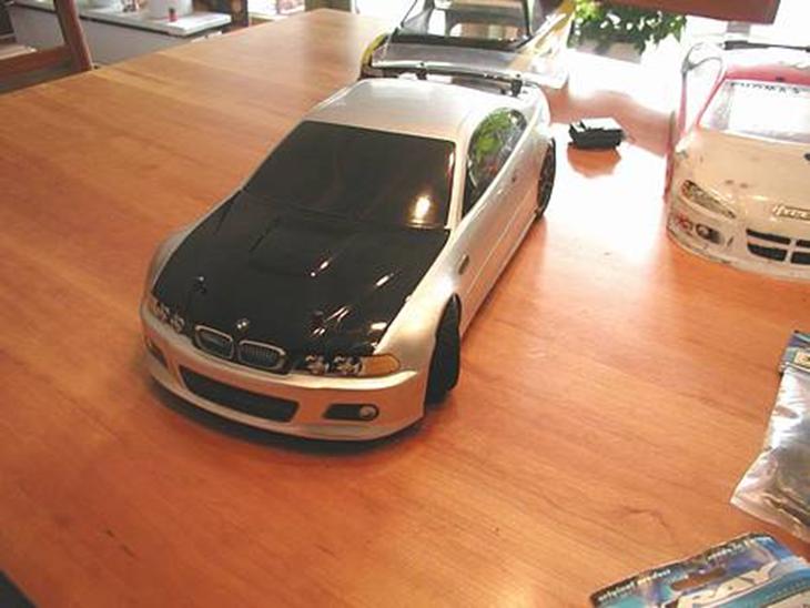 {{currentPhoto.altText}} billede {{currentPhoto.number}}